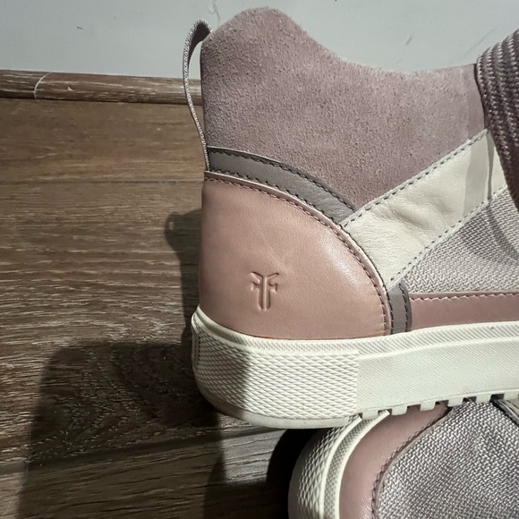 Women's Frye Gia Lug Trail Sneakers - Picture 6 of 15